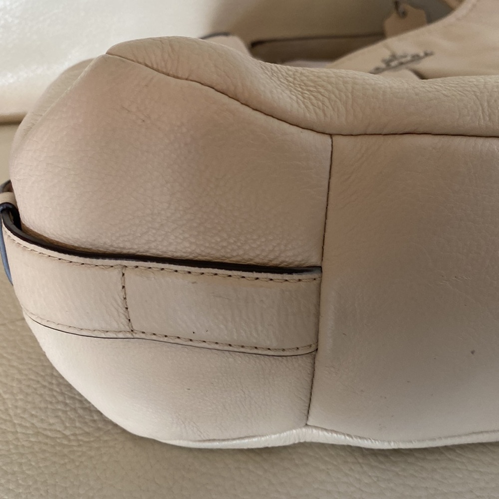 Coach Cream Shoulder Bag - Picture 7 of 13